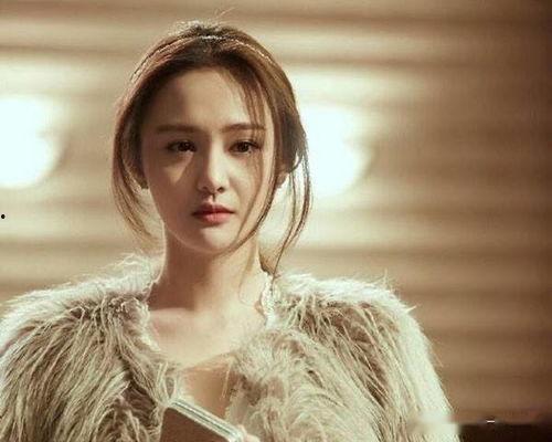 穿越娱乐圈吃瓜爽文,吃瓜爽文，解锁明星幕后秘密